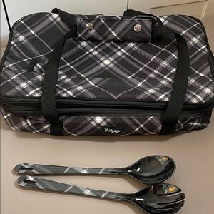 Thirty-One Perfect Party Set Thermal  Hot/Cold Carrier With Serving Pieces
